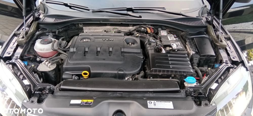 Skoda Superb 2.0 TDI Ambition DSG - 23