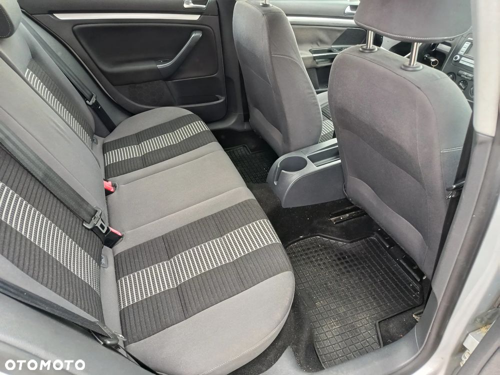 Volkswagen Golf 1.6 Trendline - 10