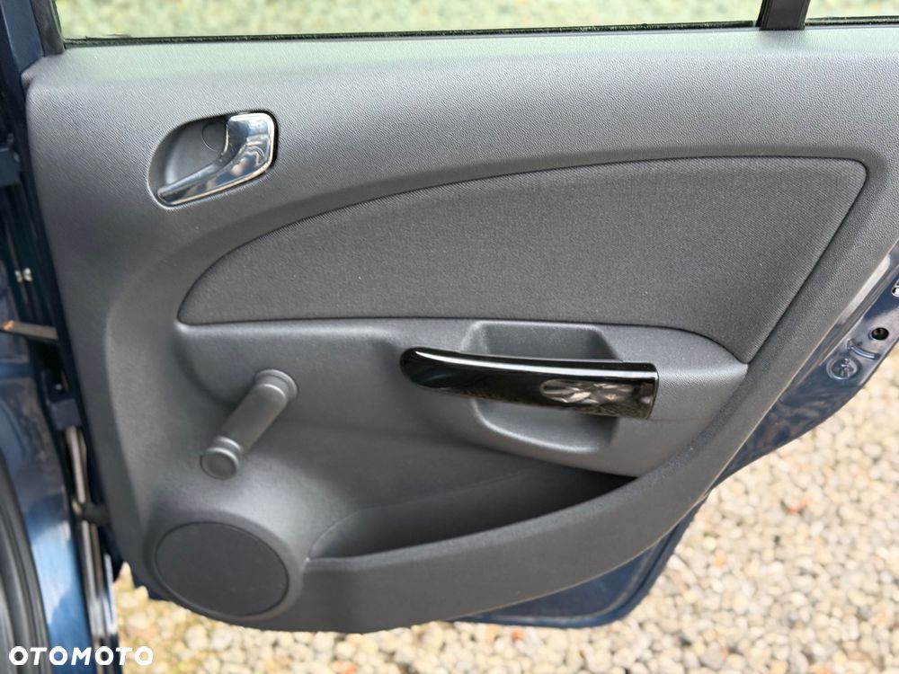 Opel Corsa 1.4 16V Active - 32