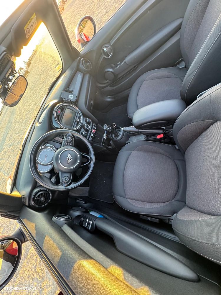 MINI Cabrio Cooper D Auto - 12