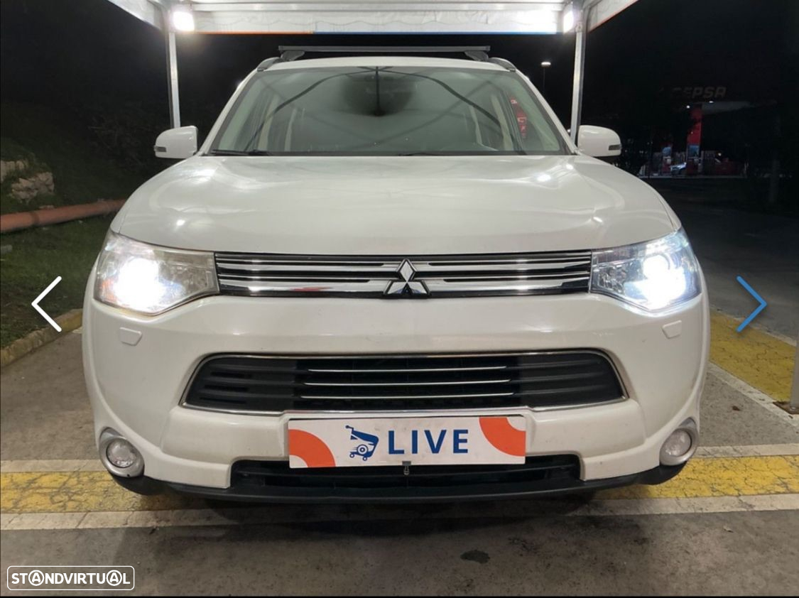 Mitsubishi Outlander 2.0 4WD Plug-In Hybrid - 5