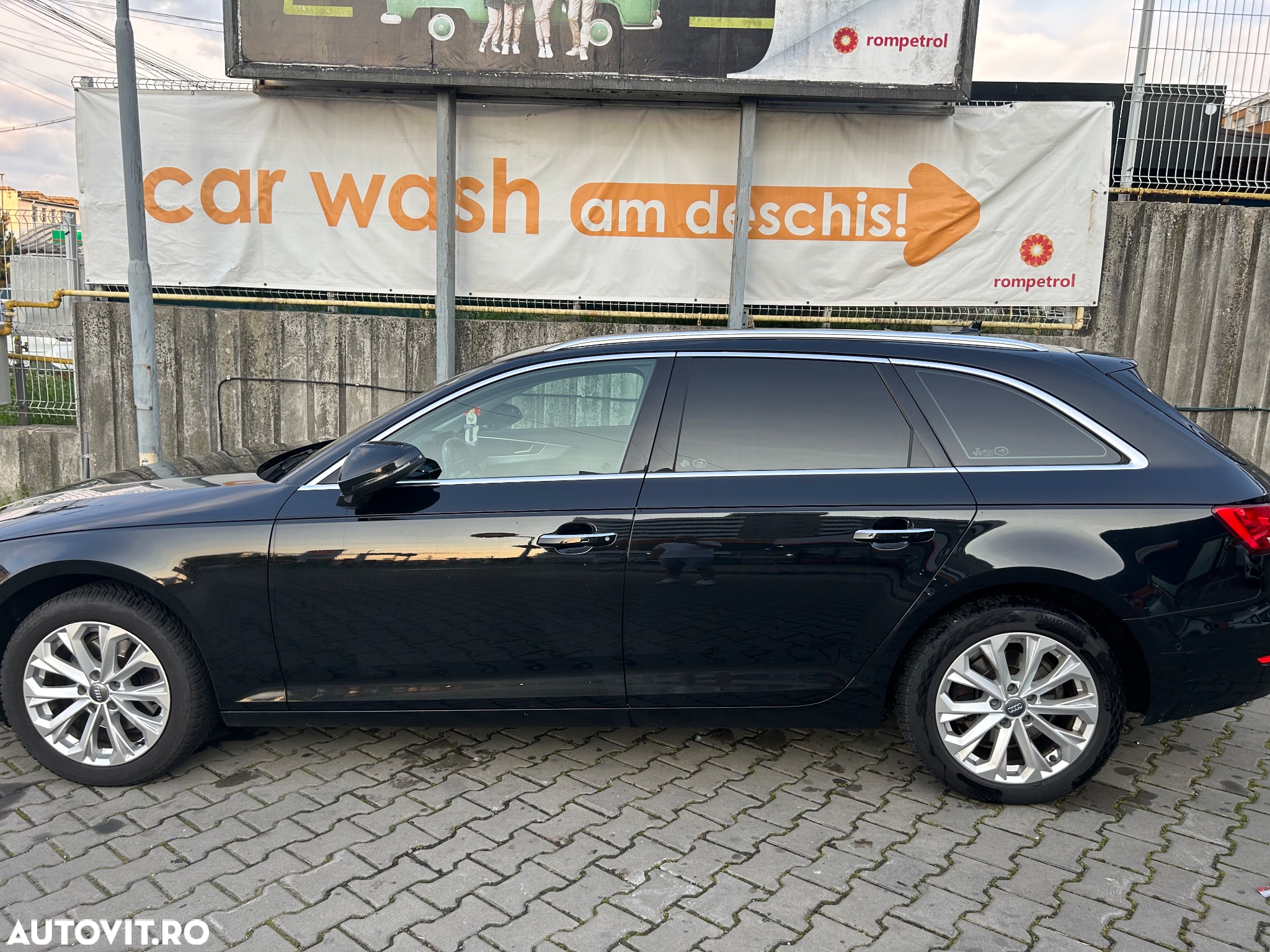 Audi A4 Avant 2.0 TDI S tronic - 22