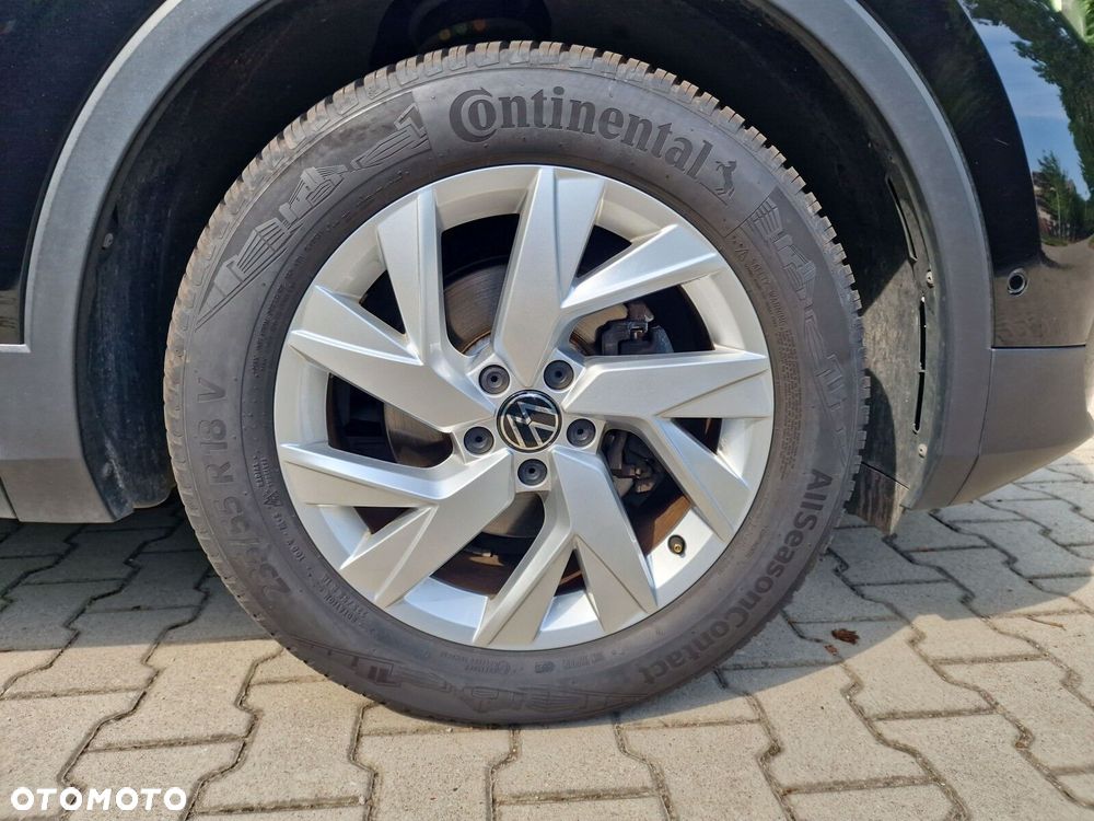 Volkswagen Tiguan 2.0 TDI Elegance DSG - 22