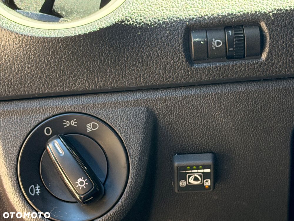 Volkswagen up! take - 15