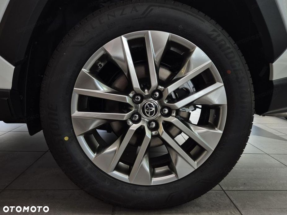 Toyota RAV4 - 13