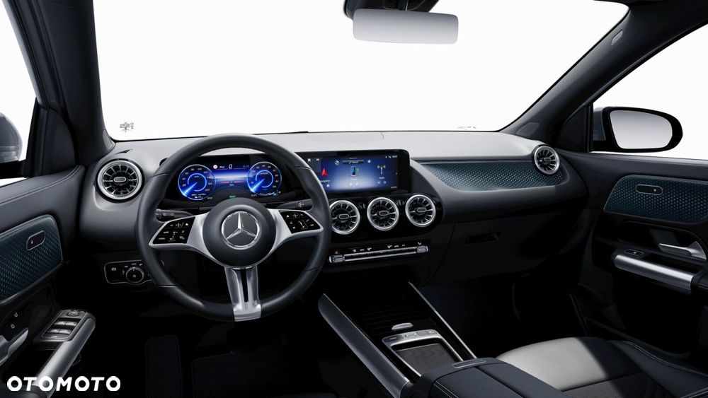 Mercedes-Benz EQA - 8