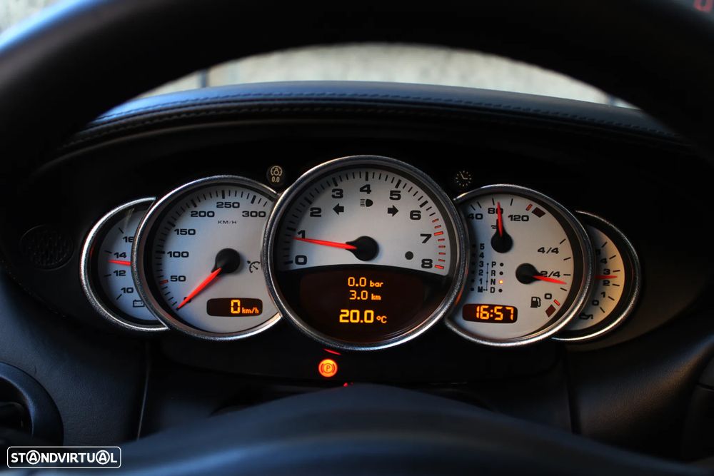 Porsche 911 (996) Turbo - 33