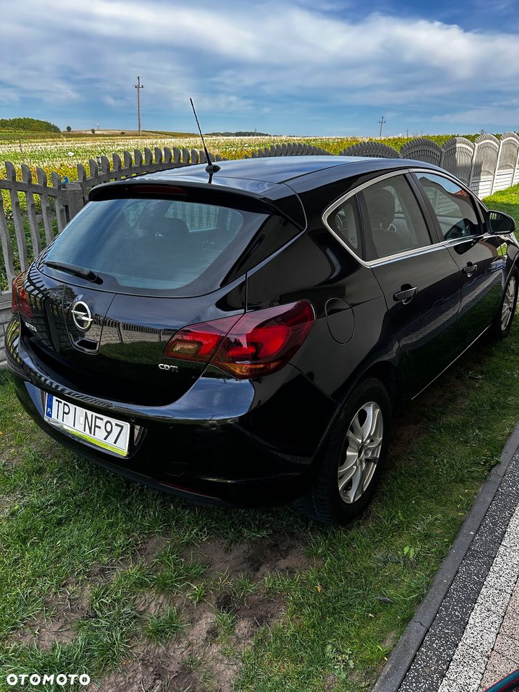 Opel Astra 1.7 CDTI Cosmo - 4