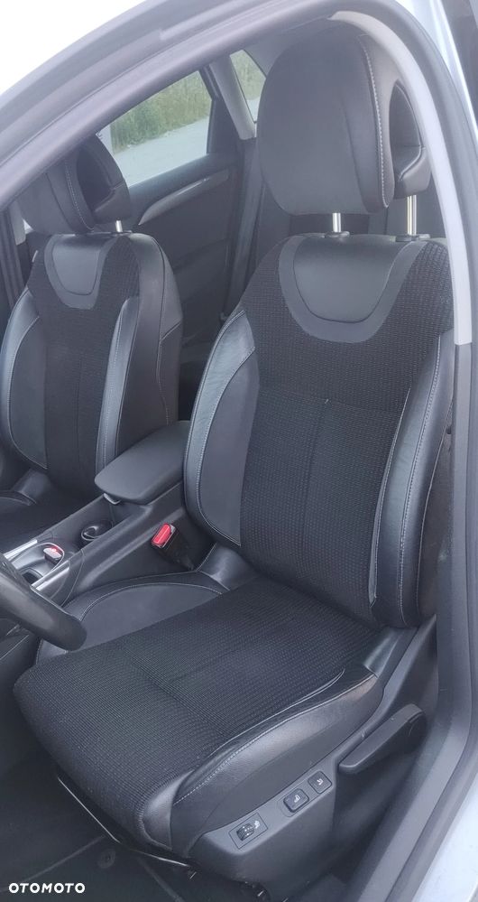 Citroën C4 HDi 150 Exclusive - 12