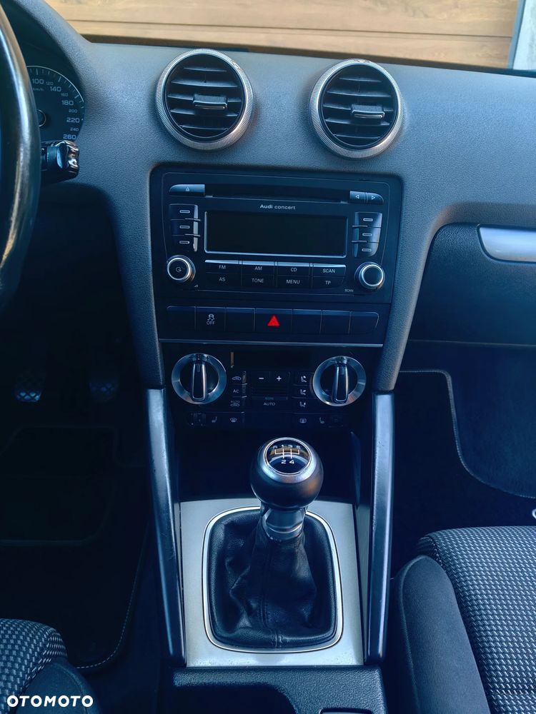 Audi A3 Sportback 1.6 S line Sportpaket (plus) - 11