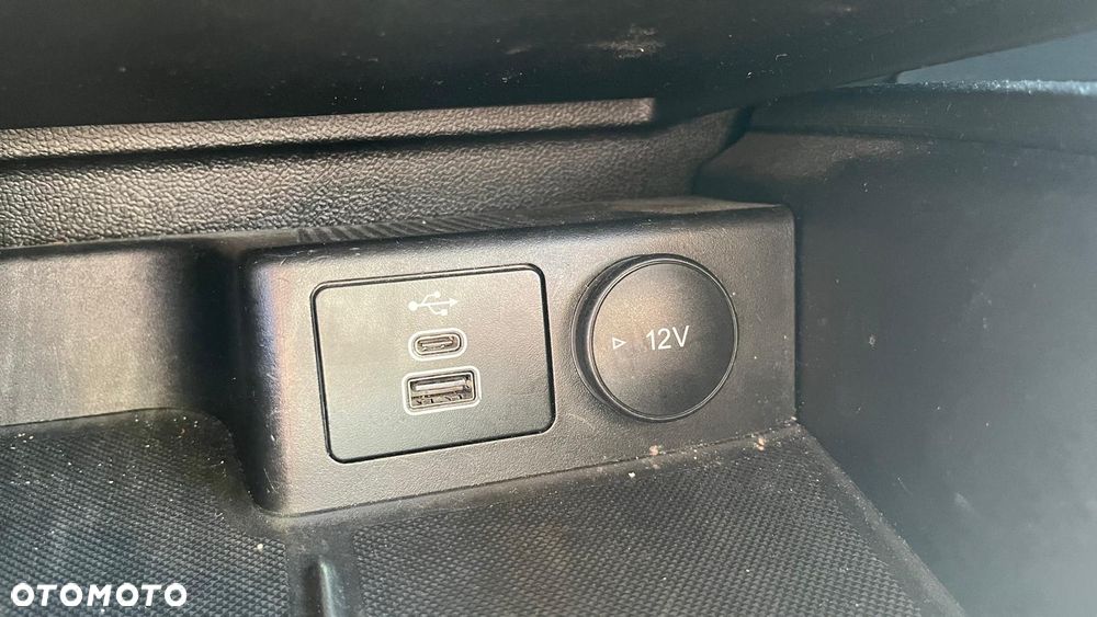 Ford Focus 1.0 EcoBoost Titanium X - 22