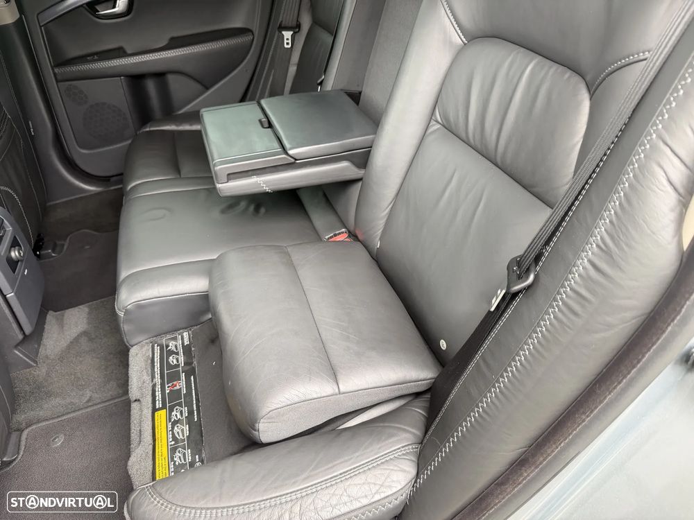 Volvo XC 70 2.0 D3 Drive V.Ocean Race Start/Stop - 44