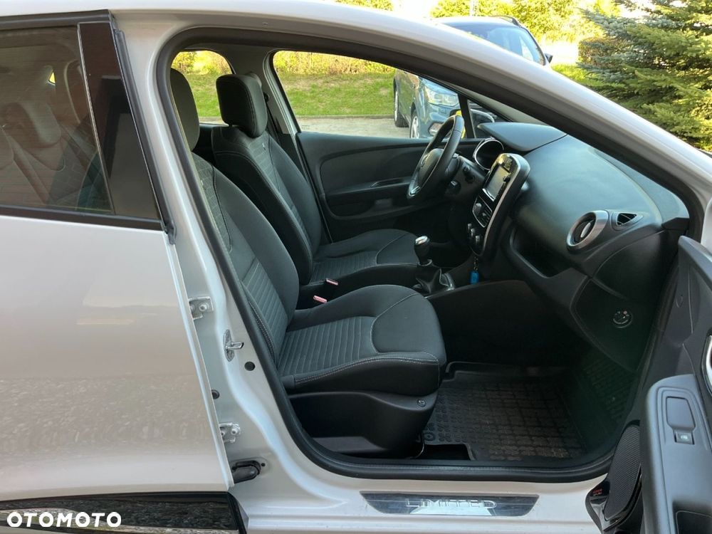 Renault Clio 1.2 16V Life - 22
