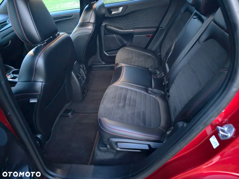 Ford Kuga 2.5 Duratec PHEV ST-LINE - 34