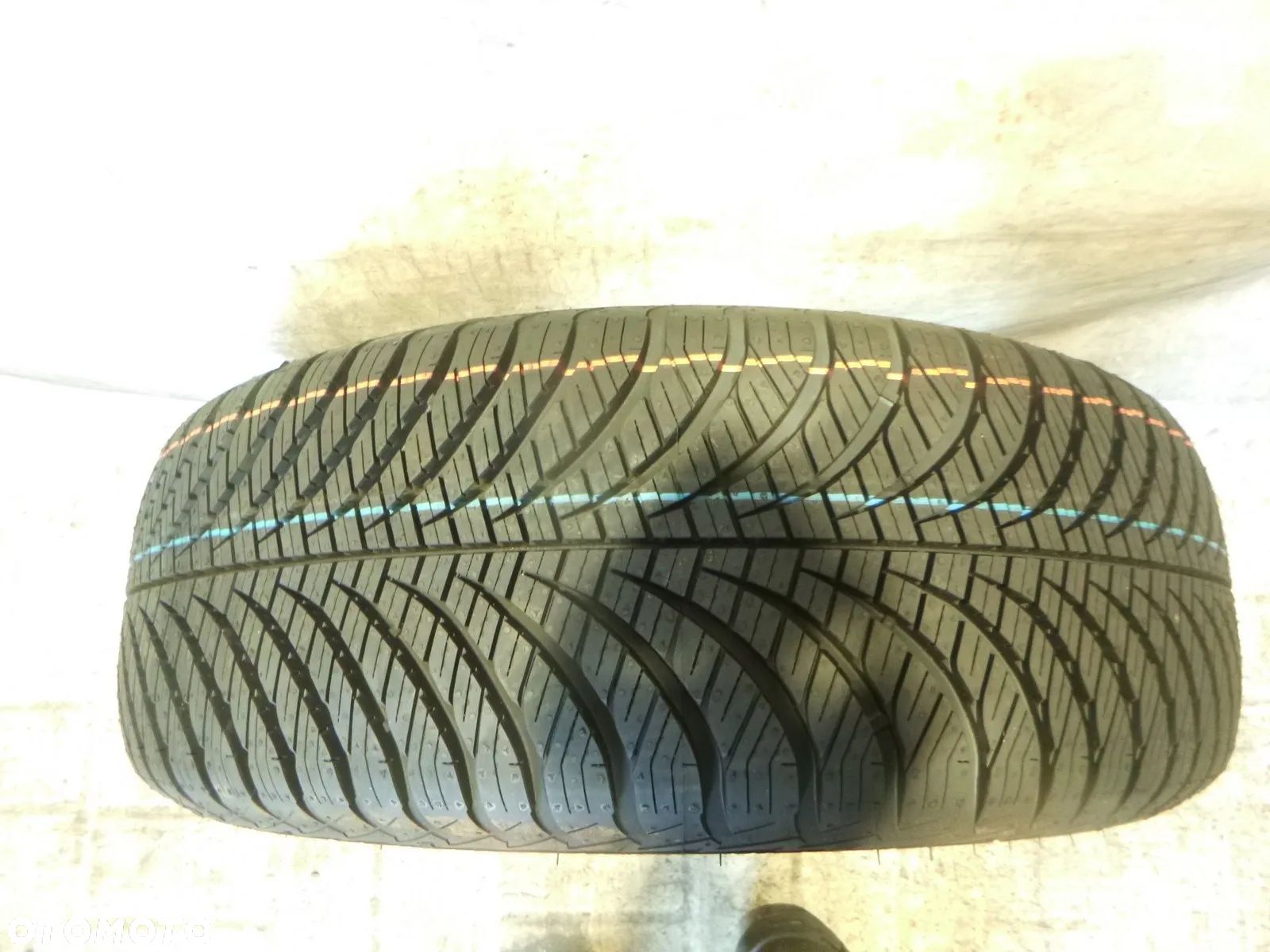 nowa opona zimowa 205/60 r16 goodyear vector 4seasons gen-2 - 1