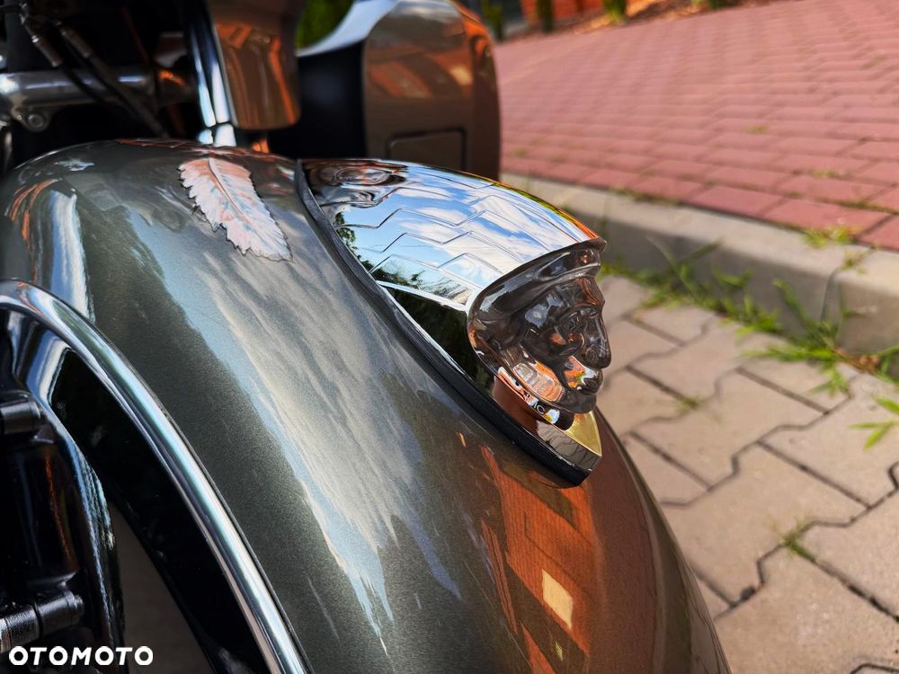 Indian Roadmaster - 8