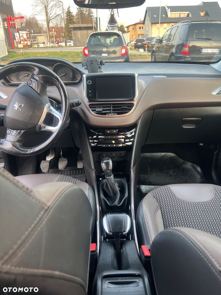 Peugeot 2008 1.6 VTi Allure - 8