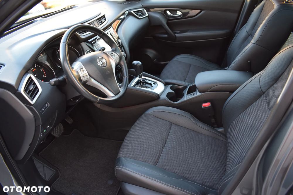 Nissan Qashqai 1.6 DCi Tekna Xtronic - 9
