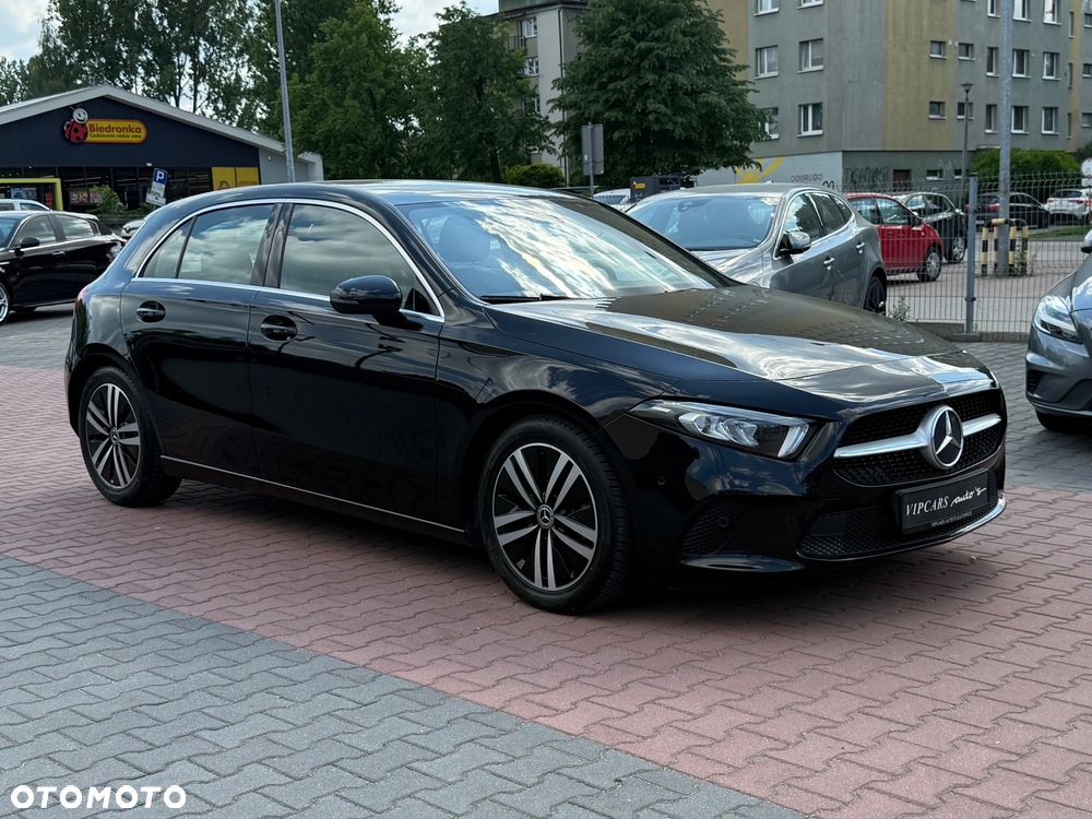 Mercedes-Benz Klasa A 180 7G-DCT Special Edition - 9