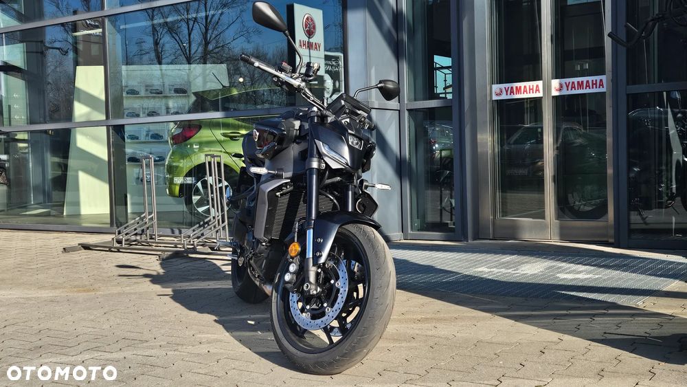 Yamaha MT - 7