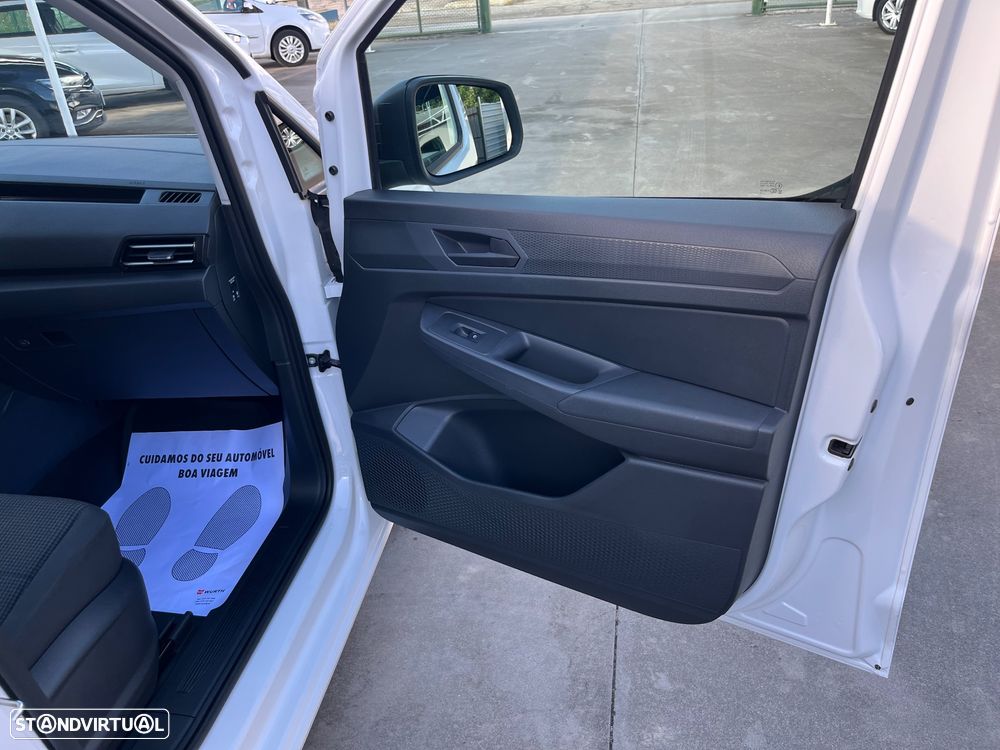 VW Caddy Cargo 2.0TDi 102 Cv Business - 22