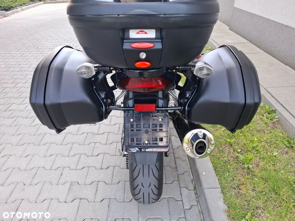 Suzuki GSX - 14