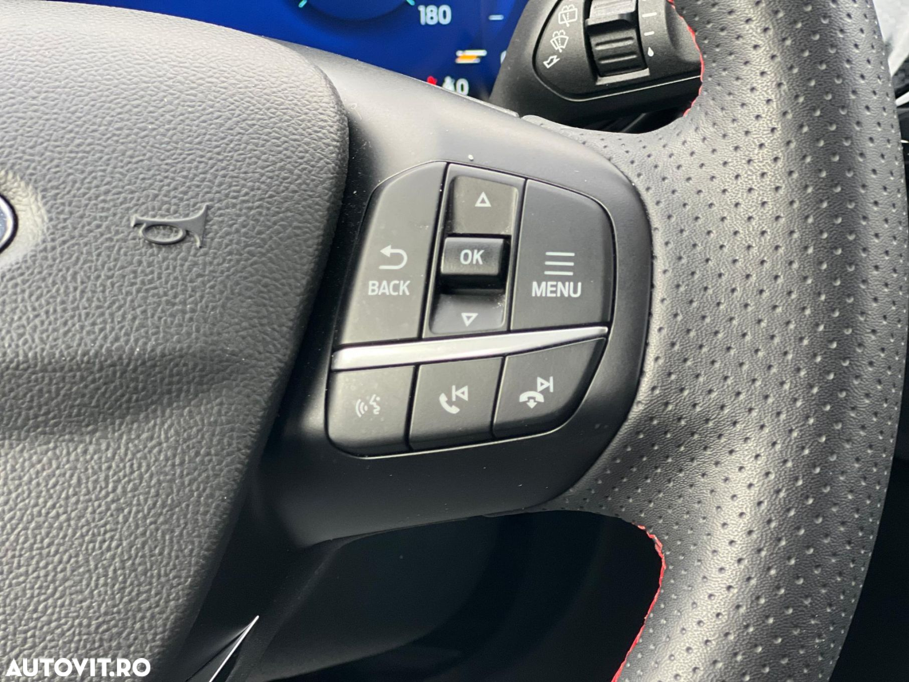 Ford Kuga 2.5 Duratec FHEV AWD ST Line - 10