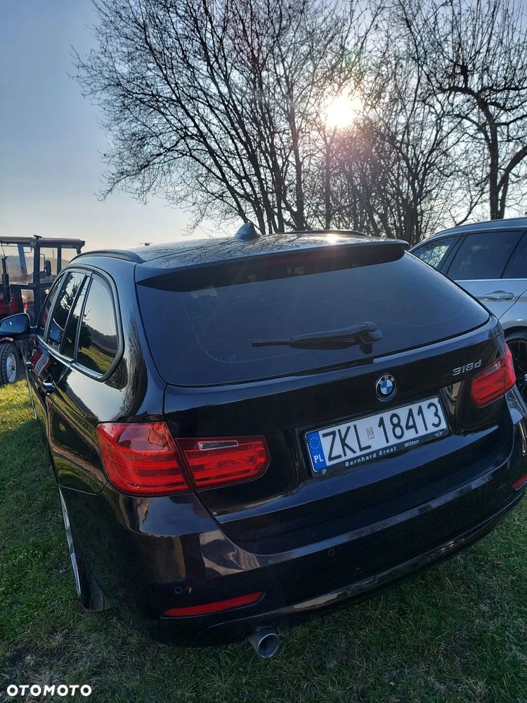 BMW Seria 3 318d DPF - 10