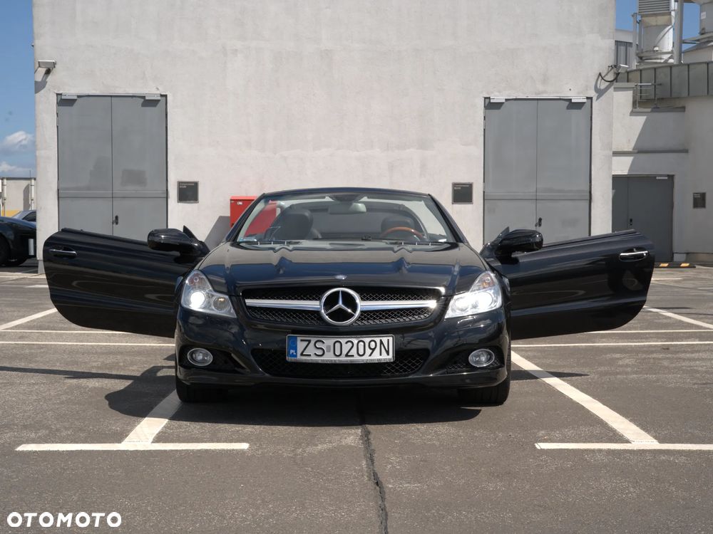 Mercedes-Benz SL - 19