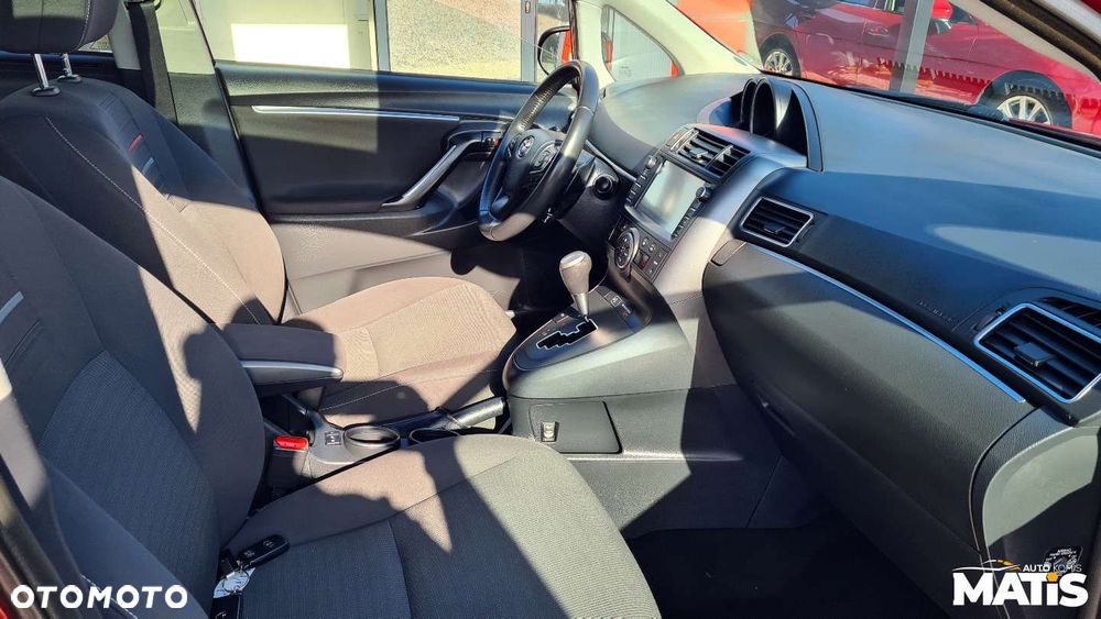 Toyota Verso - 26