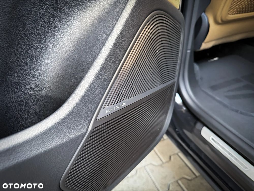 Audi Q8 50 TDI mHEV Quattro Black Edition Tiptronic - 36