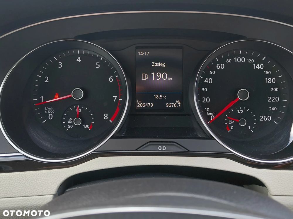 Volkswagen Passat 1.8 TSI BMT Comfortline - 31