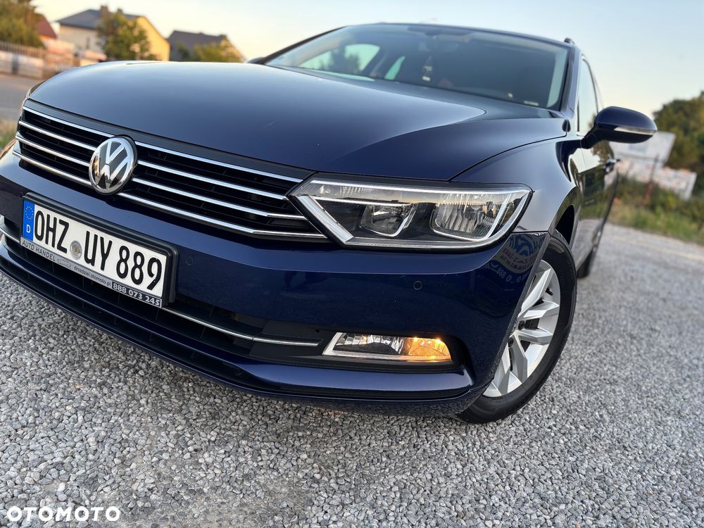 Volkswagen Passat - 4