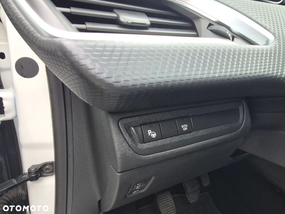 Peugeot 2008 1.2 Pure Tech GPF Crossway S&S - 24