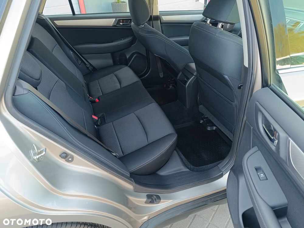 Subaru Outback 2.0 D Comfort Navi MAC - 9