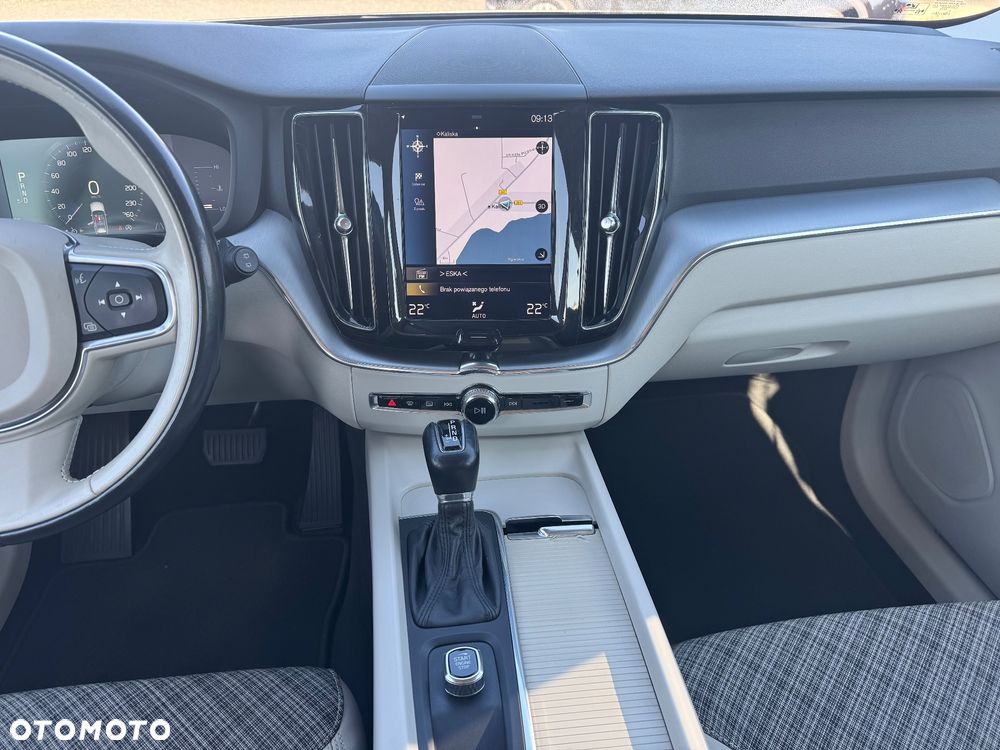 Volvo XC 60 D4 AWD Geartronic Momentum - 19