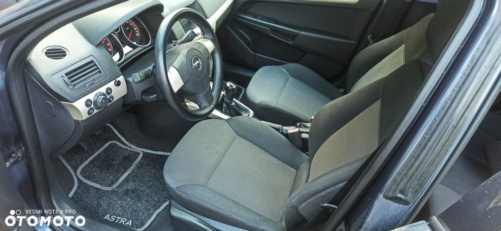 Opel Astra - 8