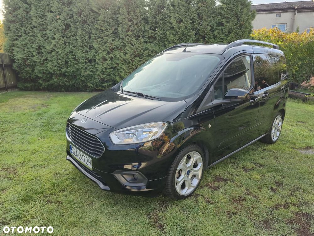 Ford Tourneo Courier - 39