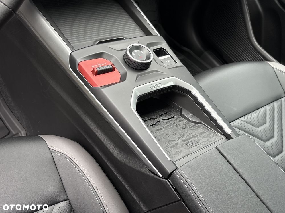 Jeep Compass - 18