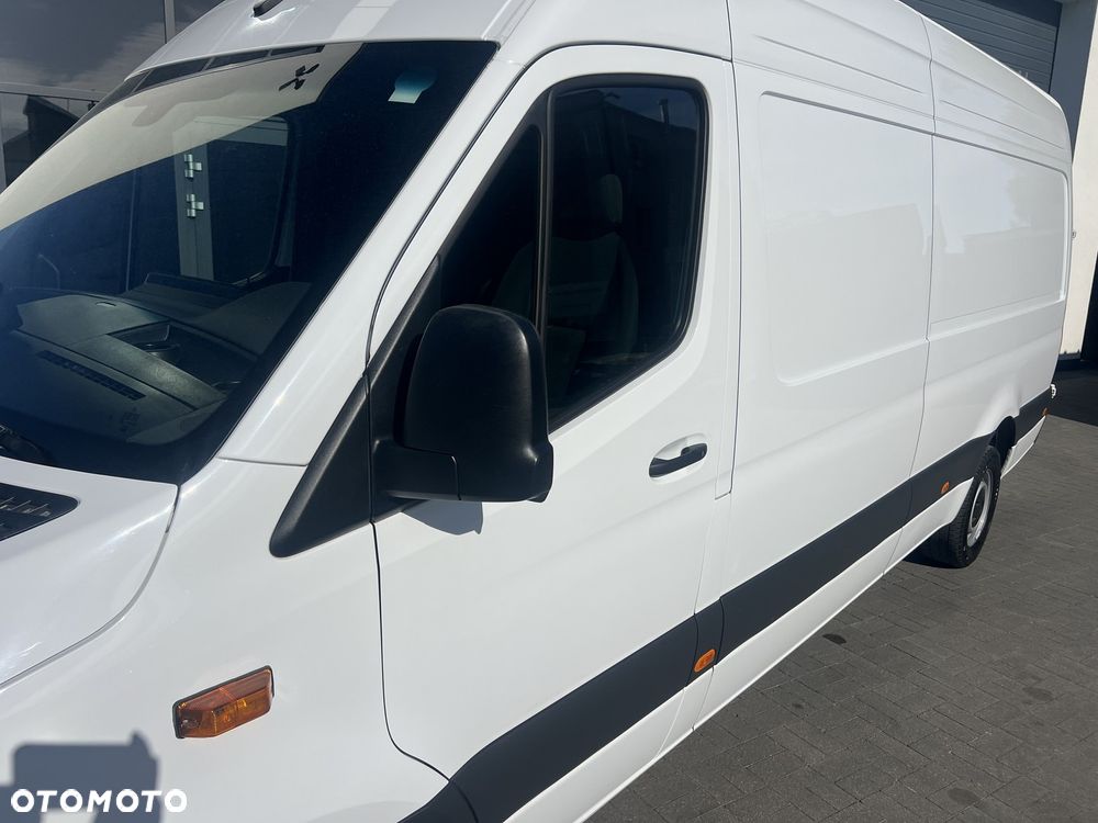 Mercedes-Benz Sprinter - 8