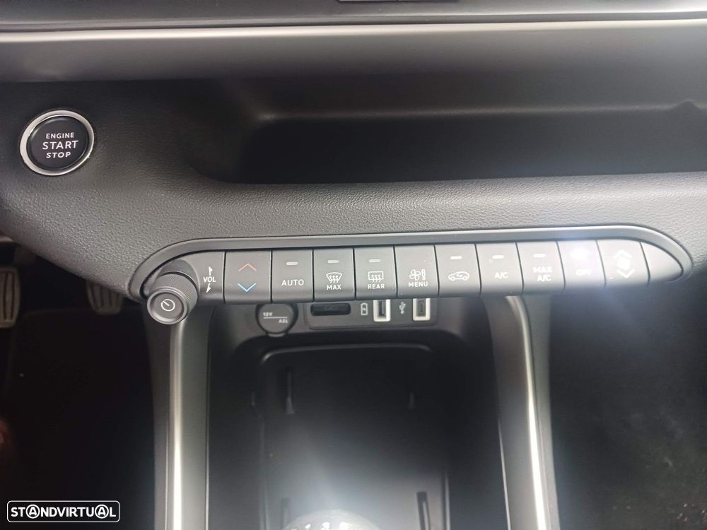 Jeep Avenger 1.2 GSE T3 Summit - 17