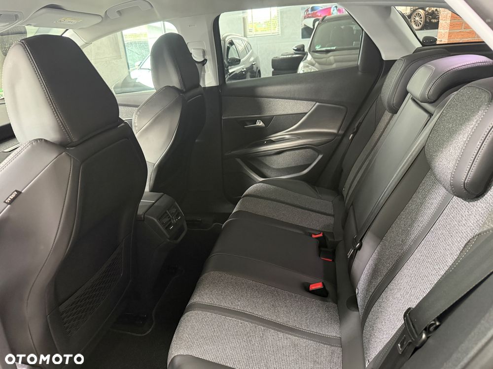 Peugeot 3008 BlueHDi 120 Stop & Start Allure - 16