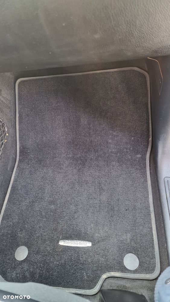 Mercedes-Benz GL - 12