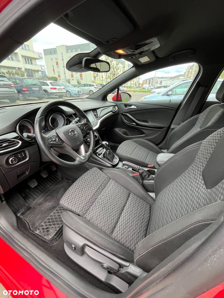 Opel Astra 1.4 T Dynamic - 24