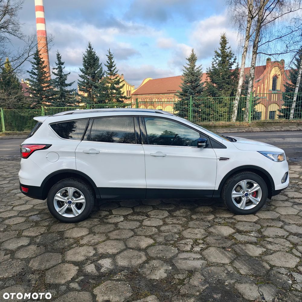 Ford Kuga 1.5 EcoBoost 2x4 SYNC - 4