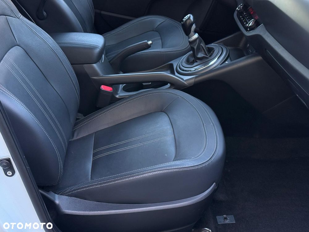 Kia Sportage 2.0 CRDI 184 4WD Fifa World Cup Edition - 19