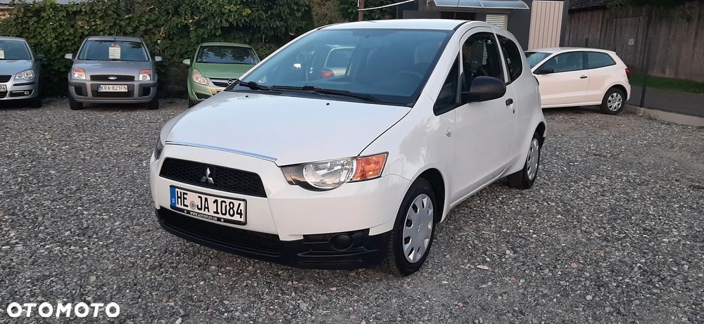 Mitsubishi Colt - 12