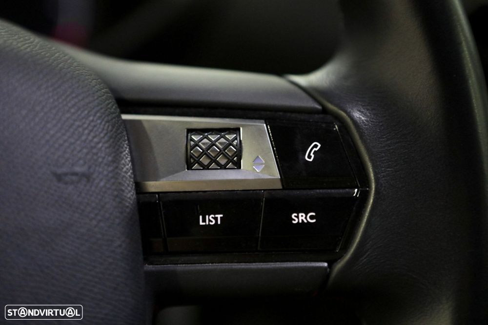 DS DS3 Crossback - 21