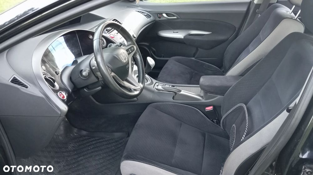 Honda Civic 1.8 Comfort - 12