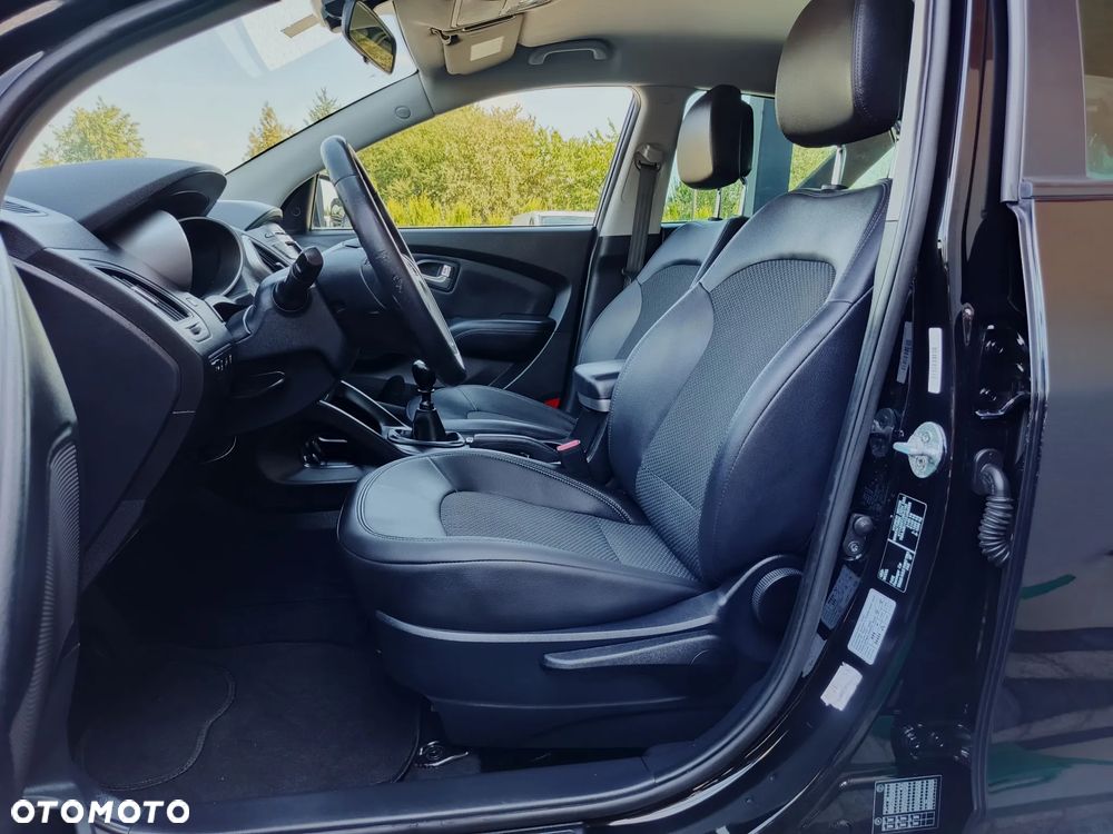 Hyundai ix35 2.0 CRDi Premium 4WD - 17